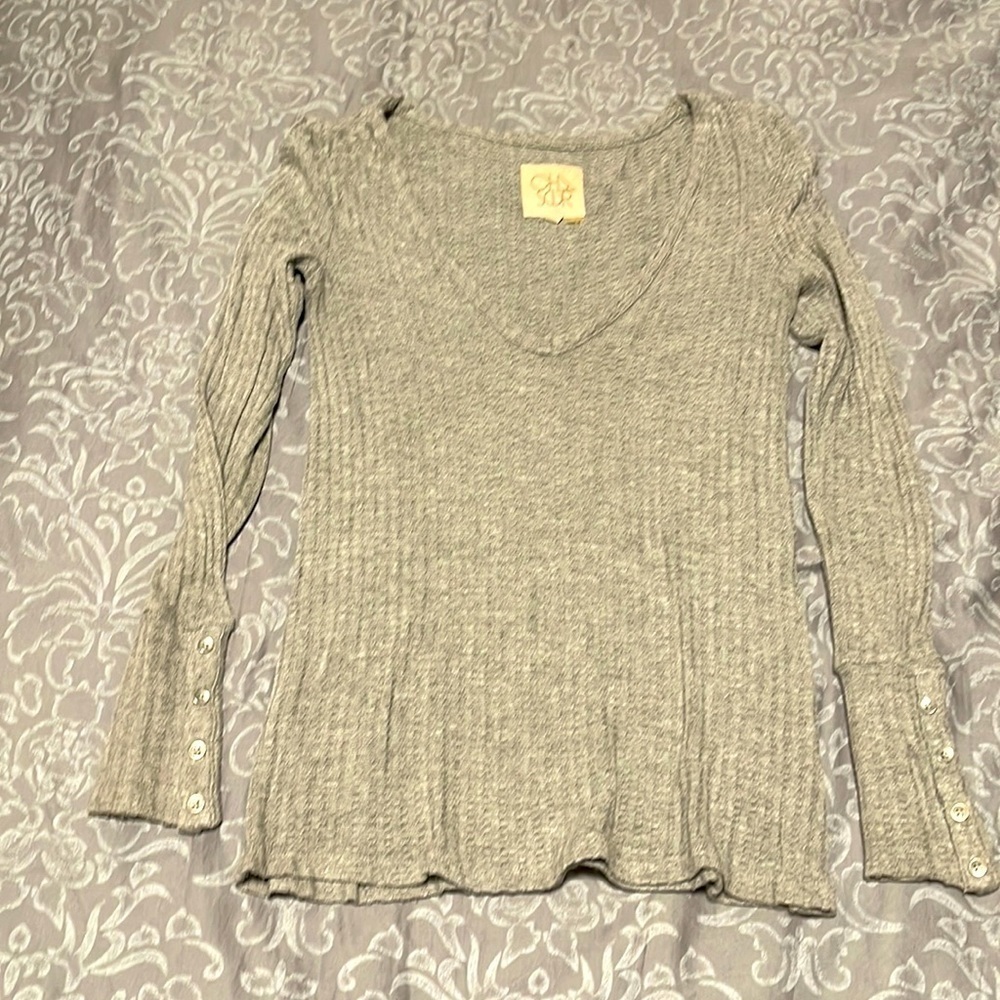 CHASER V neck top Detail sleeve S